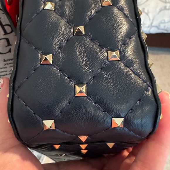 ❤️Valentino Garavani❤️ - Picture 12 of 17